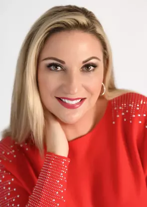 Crystal Gail Smith, Lexington, Real Estate Agent